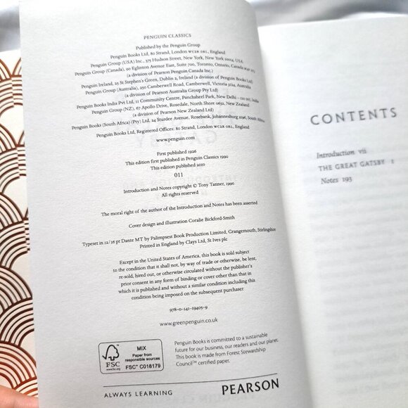 The Great Gatsby by F Scott Fitzgerald Foil Cover Penguin Classics (2011) - Picture 9 of 11